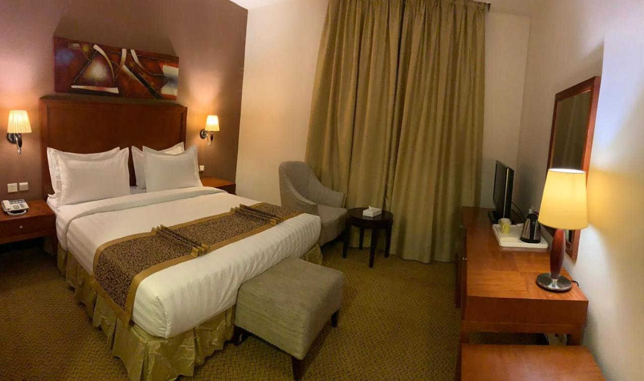 مينا بلازا الطائف Mena Plaza Taif Hotel Exterior photo